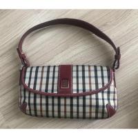 ราคา กระเป๋าคล้องไหล่ Daks มือสองของแท้% สภาพสวย น่ารักมาก (15091180819)