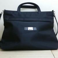 ราคา กระเป๋าสะพายแฟชั่น แบรนด์ ellesse สินค้ามือสอง (831607858)