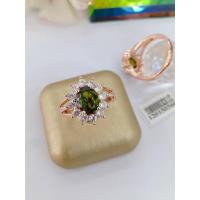 ราคา แหวนพลอยสีเขียวส่องเพชรล้อม (20178577634)