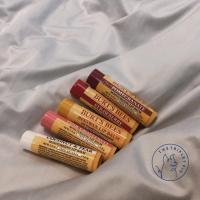 ราคา Burt’s bee lip balm beewax ของแท้หิ้วเอง (ไม่มีกล่อง) มีราคาส่ง (2835187703)