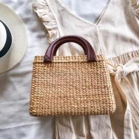 ราคา กระเป๋าสานทรงเหลี่ยม กระเป๋าสานผักตบชวา หูไม้ งานสวยเกรดส่งออก พร้อมส่ง (7632112193)