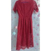 ราคา เดรสผ้าลูกไม้สีแดงเลือดหมู (8952473904)