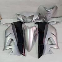 ราคา ครึ่งคันหน้า wave 100s u box สีบรอนดำ เฟรมรถ เวฟ 100s ปี2005 ยกชุด7ชิ้น (ไม่มีอกษรhonda ติดเพื่อความสวยงาม) (18084701487)