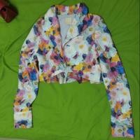 ราคา เสื้อคลุม LYN around แท้ มือ 2 (6400488510)