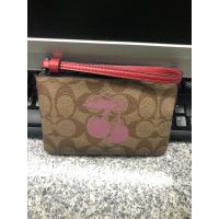 ราคา New Coach Wristlet Size S 1 zip (7762917772)
