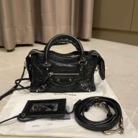 ราคา Like new Balenciaga nano city (5339687112)