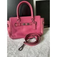 ราคา coach แท้มือสอง กระเป๋าทรงถังสีม่วง สีชมพู อะไหล่เงิน ถือหรือสะพายไหล่ได้ มีสายยาว สภาพดีมาก แบรนด์เนมแท้มือสอง (11768611862)