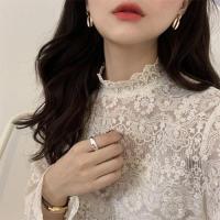 ราคา เสื้อผ้าแฟชั่นผู้หญิงลูกไม้ซับในสูทคอเต่า แขนยาว สีครีม B04 (5515418866)