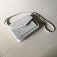 ราคา Lesis Crossbody bag กระเป๋าสะพายข้าง ลายหนังงู (1434259898)