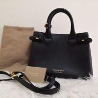 ราคา Burberry banner small black Used like NEW (7234510141)