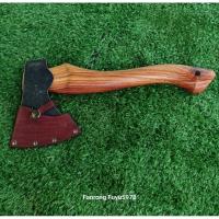 ราคา ขวานหนองบัวประกอบด้ามแก่นไม้ประดู่. ขนาด 13 นิ้ว หัวหนองบัว(แก้ม)คมกว้างขนาด 9 - 9.5 ซม.พร้อมซองหนังกันคม (20579570426)