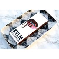 ราคา The Kylie Jenner True Brown lip kit (10899032)