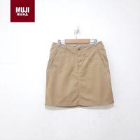 ราคา MUJI, กระโปรงสั้นสีกากี เอว 28" (14868952658)