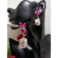 ราคา ต่างหูทับทิมแท้ทรงมาคีประดับด้วยมุกบาร็อกแท้เม็ดโตห้อยตุ้งติ้ง (14550596753)