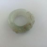 ราคา แหวนหยกหัวมันกรคู่คาบแก้ว (1584536320)