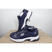 ราคา รองเท้าผ้าใบ Skechers มือสองของแท้✨ (21844083041)