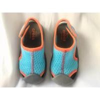 ราคา รองเท้าเด็ก Crocs มือ 2 แท้ % (2888490643)