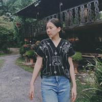 ราคา เสื้อพิ้นเมือง เสื้อกะเหรี่ยง ผ้าฝ้ายซักนุ่ม ปักมือ ปักไหมประดิษฐ์ (18393598256)