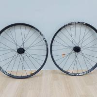 ราคา (ส่งฟรี) ล้อ DT Swiss ขนาด 27.5 นิ้ว รุ่น XM401 ดุม DT Swiss 350 ล้ออลูมิเนียม (สินค้ามือสองมีตำหนิ) (13201407106)