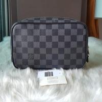 ราคา กระเป๋าคลัชหลุยส์กราไฟต์(แท้มือ2) (7241520633)