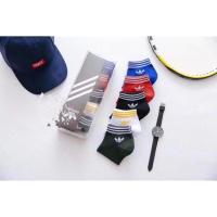 ราคา ถุงเท้า adidas 5คู่คละสีพร้อมกล่อง (4918226769)