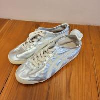 ราคา รองเท้าโอนิสุกะ (Onitsuka Tiger) ของแท้ สีเงิน (11400531880)