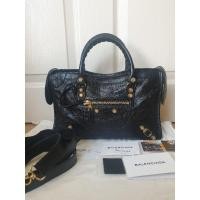 ราคา New balenciaga small city crossbody หมุดgiant หนัง lamp สวยกริบ แท้100% (5751925247)