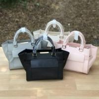 ราคา Charles & Keith Trapeze Top Handle Bag (Outlet) กระเป๋าแบรนด์เนม (247350854)