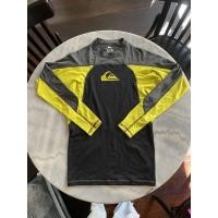 ราคา เสื้อดำน้ำแขนยาว แบรนด์ Qicksilver✨ sixe m (23117189268)