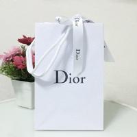 ราคา แท้ ถุง Dior สีขาว ถุงกระดาษใหม่กริบ ใส่น้ำหอม100ml ได้ค่ะ (13106272709)