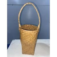 ราคา ถุงกระเป๋า ใส่แก้ว YETI สานจากกระจูด อำเภอชะอวด วัสดุธรรมชาติ ขนาด กว้าง 3นิ้ว สูง 7.5 นิ้ว (5653304580)