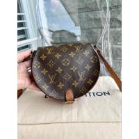 ราคา ถูกสุดบนโลกใบนี้แล้วจ้าาา!!!!Louis Vuitton Tambourine Monogram กระเป๋า สะพายยาว crossbody bag แท้ 100000% สภาพดี (20712755599)