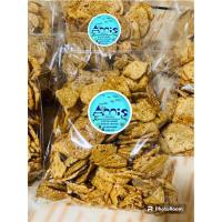 ราคา ข้าวเกรียบทอดกรอบหวานโรยงา หรือ ข้าวเกรียบฉาบ 3 รส แบบวงกลม ขนาด 500 กรัม (23951107594)