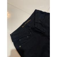 ราคา levi's มือสองใหม่เอี่ยม สีดำ ของแท้ 100% ส่งฟรี!!!!!! (7760065427)