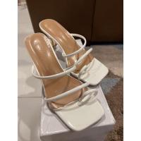 ราคา รองเท้าส้นสูงมือสอง สภาพดี (16563132757)