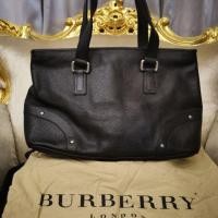 ราคา กระเป๋า Burberry มือสอง (1982219502)