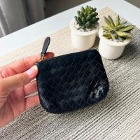 ราคา Bottega coin purse มือสองของแท้ค่ะ (รบกวนทั่กแชทก่อนสั่งค่ะ) (22777550443)