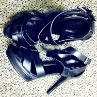 ราคา รองเท้า CHARLES & KEITH (68252453)