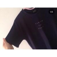 ราคา ส่งฟรีลทบ เสื้อยืดรัดรูปผ้าร่อง สกรีน please try again สีกรมเข้ม (7102599402)