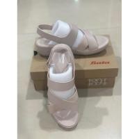 ราคา รองเท้า Bata COMFIT มือสอง ของแท้ % สภาพดี (ใส่ครั้งเดียว) สีครีม เบอร์ 38 ราคา 550 บาท ส่งฟรี!! (22668700846)