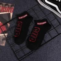 ราคา ถุงเท้า supreme งานปักset5คู่พร้อมถุงกันนำ้ (4816422277)