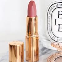 ราคา Charlotte tilbury matte revolution สีฮิต pillow talk (1624621914)