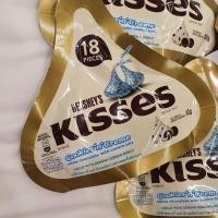 ราคา Hersheys Kisses Cookies and Cream ไวท์ช็อกโกแลต คุกกี้ แอนด์ ครีม ถุง บรรจุ 18ชิ้น 82กรัม (9286856309)
