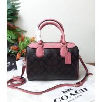ราคา COACH MINI BENNETT SATCHEL IN SIGNATURE CANVAS (COACH F32203) หมอน 9 นิ้ว COLOR : IM/BROWN STRAWBERRY (5789375082)