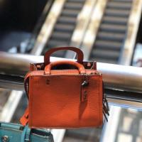 ราคา Coach ใบเล็ก​น่ารัก​เข้า​ชุด​ง่าย​กระเป๋า​แบรนด์เนม​ของ​แท้​ (2672769134)