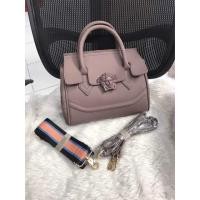 ราคา กระเป๋าสะพาย Versace (251467143)