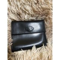 ราคา พร้อมส่ง**กระเป๋าสตางค์หนังใบสั้น Prada แท้มือสอง (23605239443)