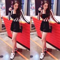 ราคา TW8378 จั้มสูทคอวีแขนยาว ลายริ้ว ตัดต่อกางเกงขาสั้นสีพื้นดำ+เกาะอกตัวใน **สอบถามก่อนสั่งซื้อ** (1996139088)