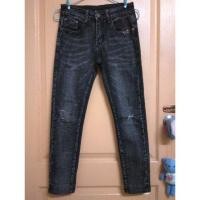 ราคา กางเกงยีนส์ มือสอง sz.26-27 เอวกลาง (2864140915)