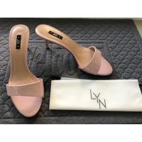 ราคา New รองเท้าส้นสูง LYN ใหม่แท้ % (7848955020)